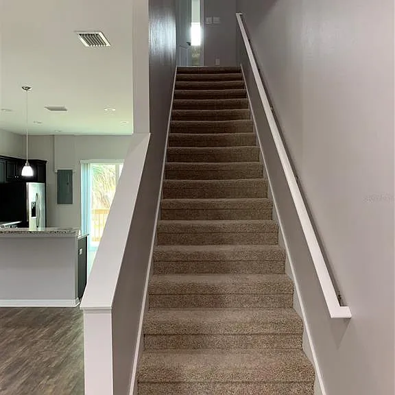 512 Frances St — Photo 6