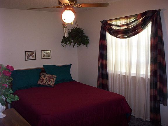 guest bedroom