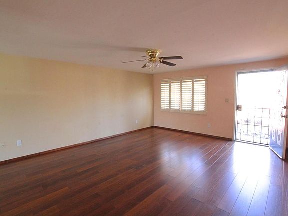 3rd image of 3643 E Winchcomb Dr