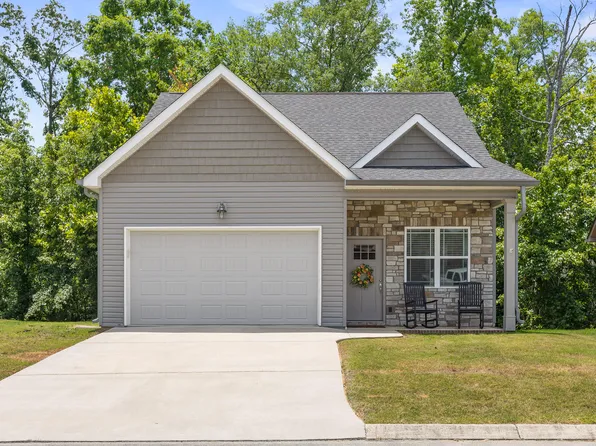 233 Georgetown Dr, Ringgold, GA 30736