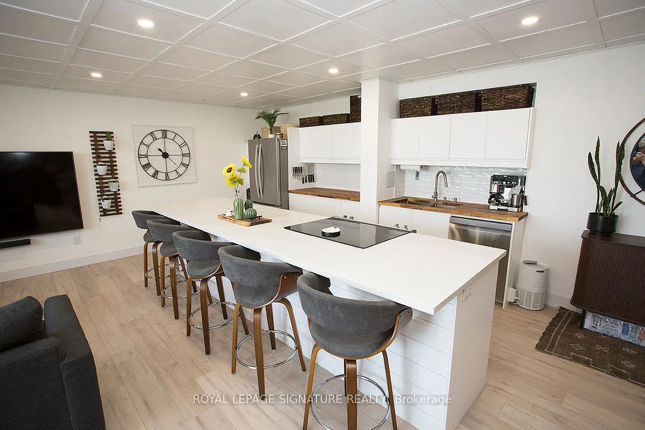 2 bed, $2,900 — Photo 2