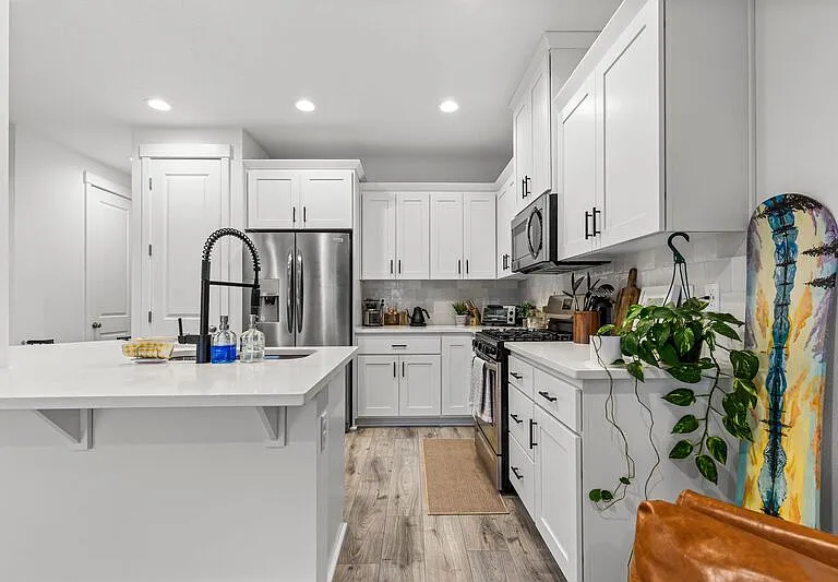 16392 SE Shimmering Leaf St — Photo 4