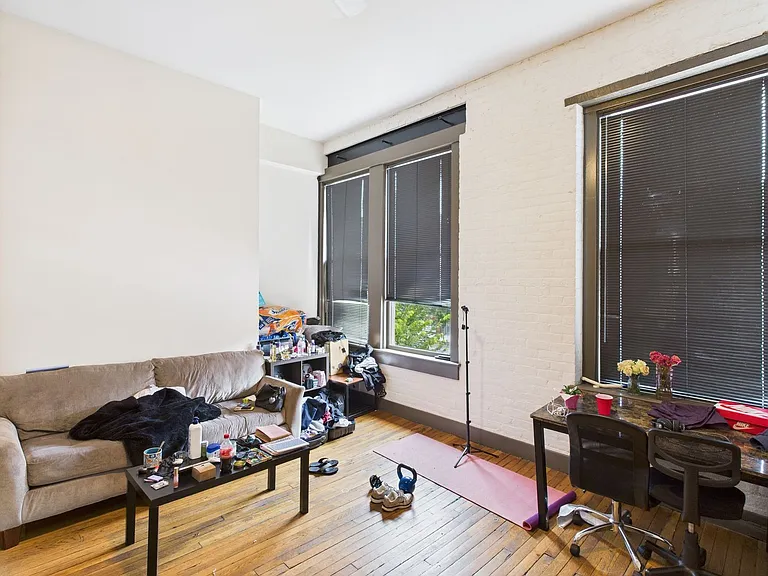 1322 W Broad St #2-C — Photo 16