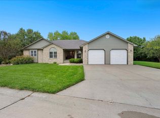 6100 Tumbleweed Ter, Manhattan, KS 66502