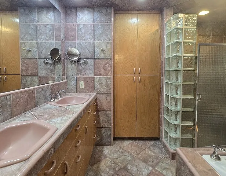 1176 W San Bruno Ave — Photo 65