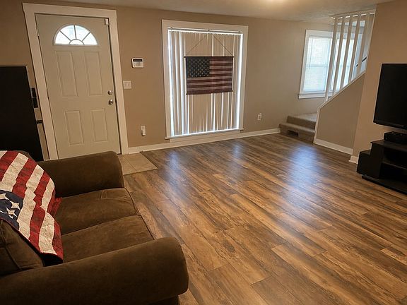 4th image of 367 W Jewell Ave