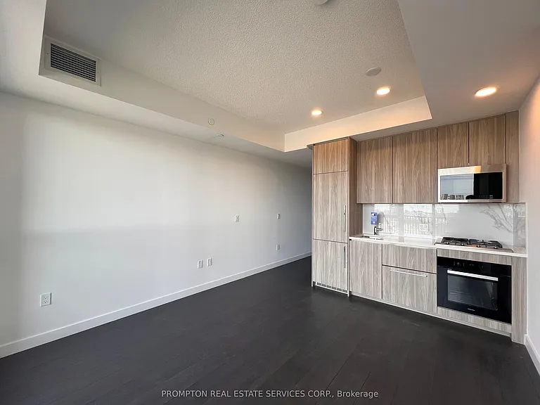 18 Esther Shiner Blvd #1506 — Photo 4