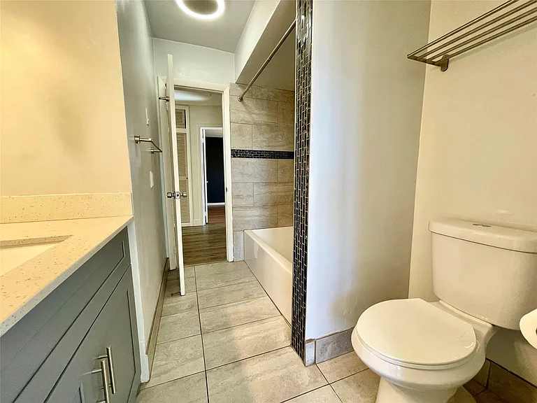 2090 NW 84th Ter — Photo 19