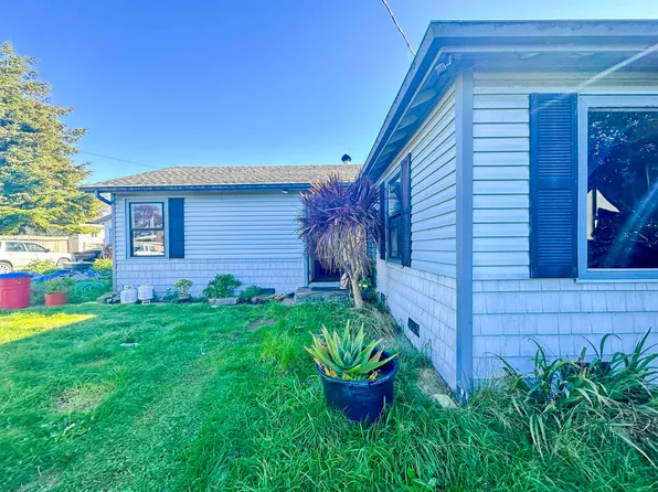 1275 Harrold St, Crescent City, CA 95531