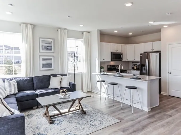 126 Corolla Dr — Photo 20