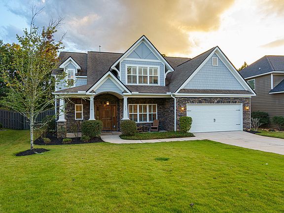 3rd image of 422 Kirkwood Drive