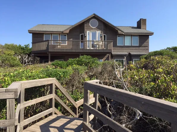 583 Forest Dunes Dr, Pine Knoll Shores, NC 28512