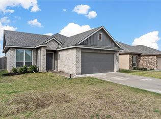 905 N Fork Ranch Rd, Waco, TX 76705