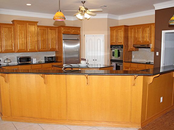 5th image of 2204 Sunrise Dr