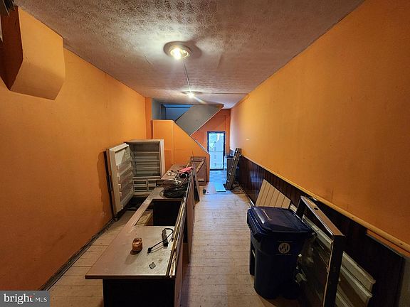 4th image of 526 N Chester St