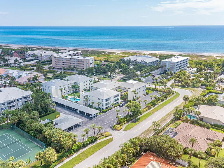 1441 Ocean Dr — Photo 35