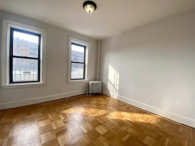 28-49 33rd St #2A — Photo 3
