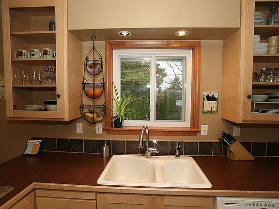 New vinyl windows throughout