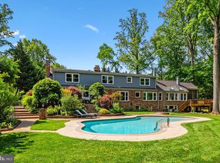 11416 Vale Rd, Oakton, VA 22124