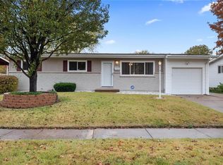 2245 Love Ln, Florissant, MO
