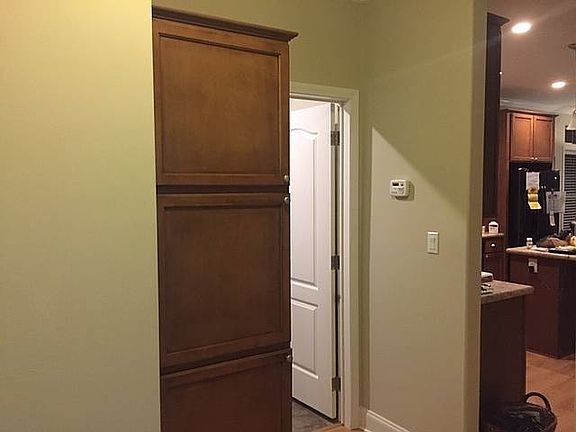 4th image of 245 S Westwind Ct