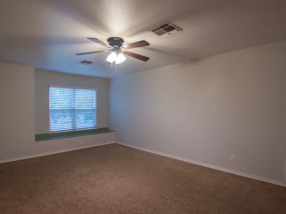 5th image of 2110 Inwood Cir
