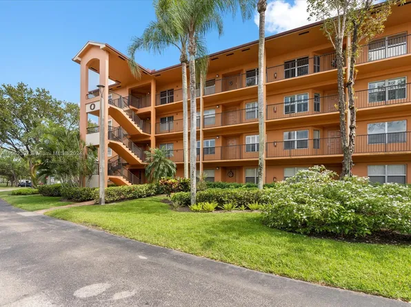 571 SW 142nd Ave APT 101O, Pembroke Pines, FL 33027