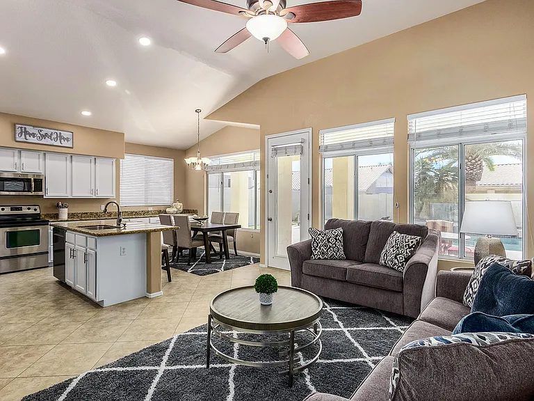7269 W Robin Ln — Photo 7