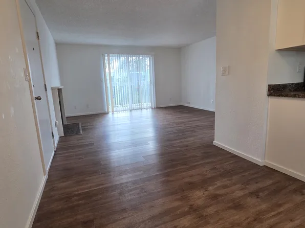 514 124th Pl SW APT 4, Everett, WA 98204