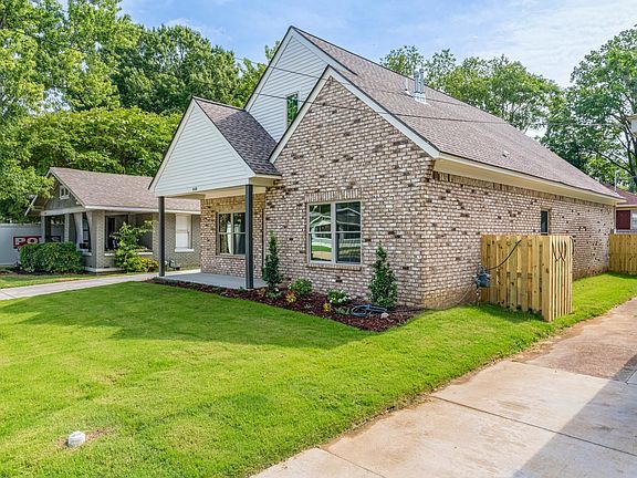 3rd image of 668 Hawthorne St Lot 18