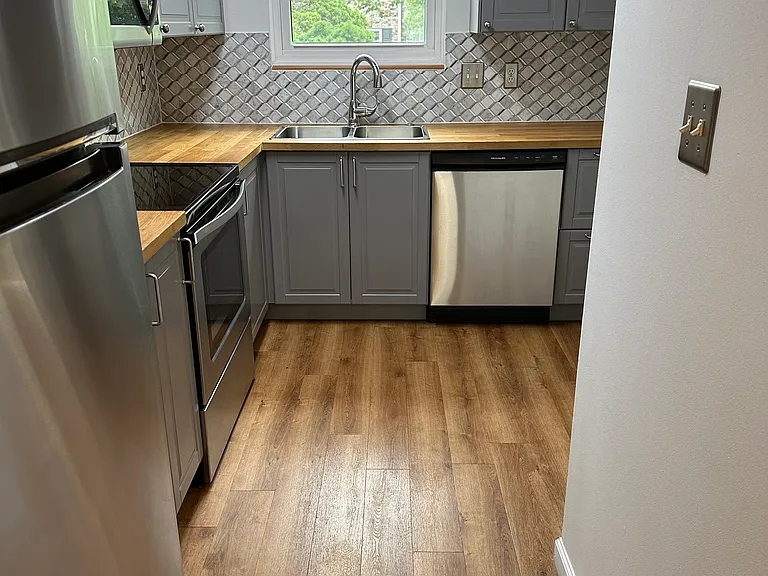 8341 Woodward St — Photo 4
