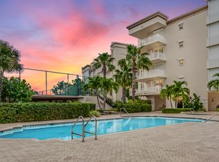 425 Pierce Ave UNIT 304, Cape Canaveral, FL 32920