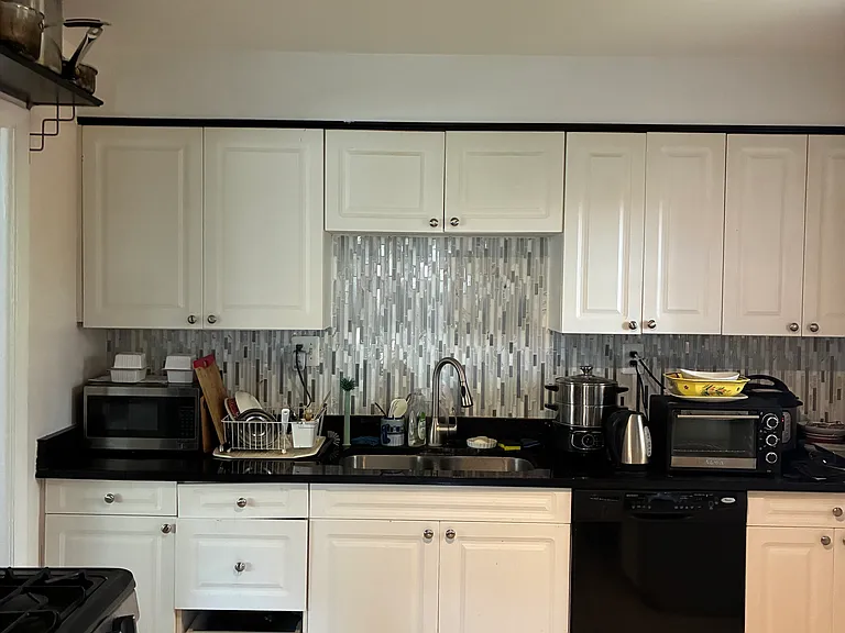 1643 Great Falls St — Photo 9