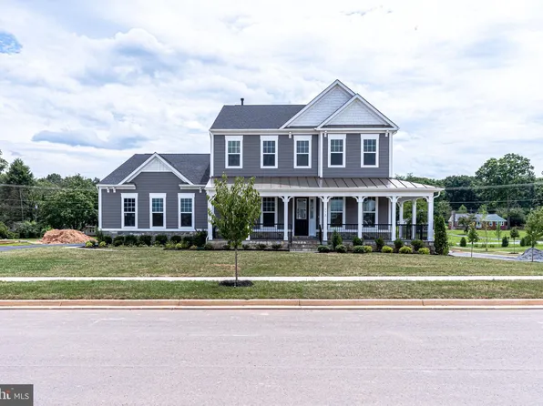 112 Idyllic Pl SE, Leesburg, VA 20175
