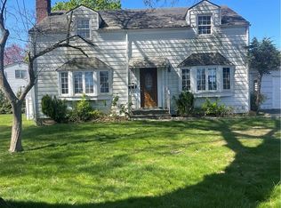 112 Hilburn Rd, Scarsdale, NY 10583