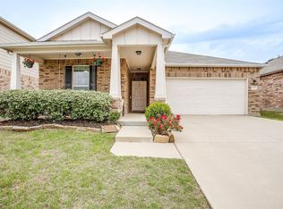 2221 Simmental Rd, Fort Worth, TX 76131