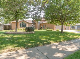 431 W Wachter Ave, Bismarck, ND 58504
