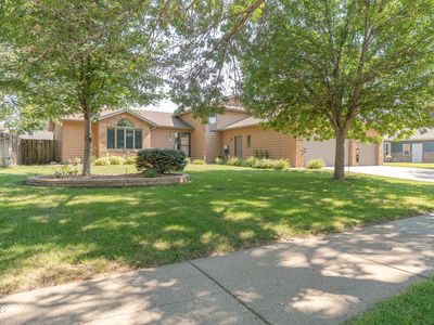 431 W Wachter Ave, Bismarck, ND, 58504