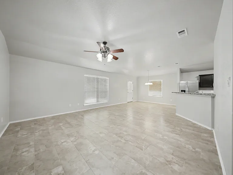 2103 Jefferson Ct S — Photo 10