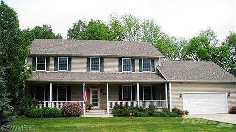 1st image of 102 Orchard Dr