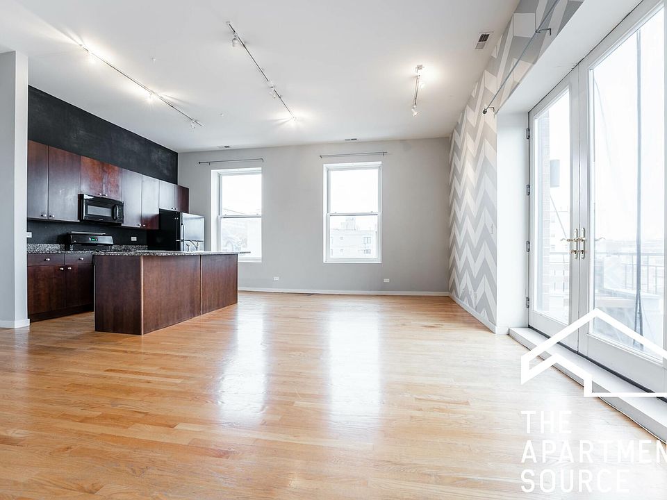 1st image of 2403 W North Ave #300