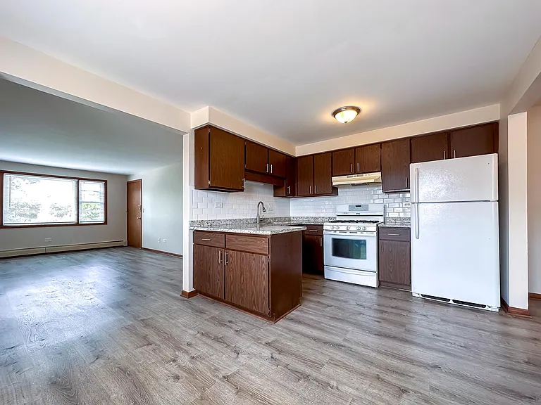 5920 W Diversey Ave #3E — Photo 2