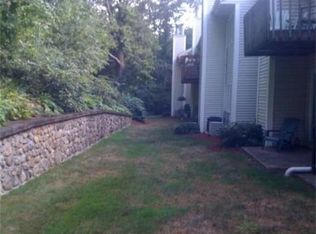 700 East St APT E, Walpole, MA 02081