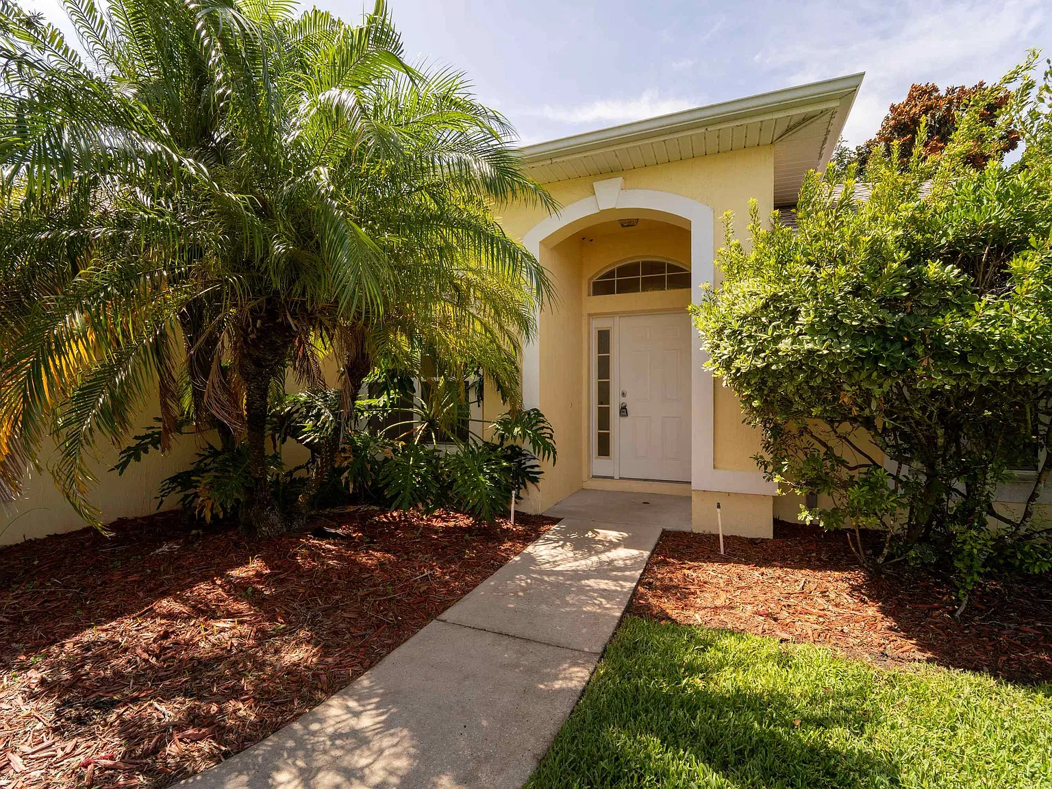3 bed, 1580 sqft, $2,875 — Photo 2