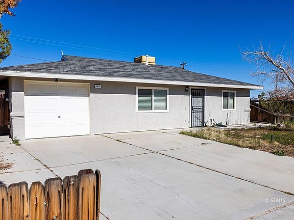 5th image of 1212 W Willow Ave