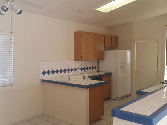 3rd image of 5323 Sun Meadow Ct