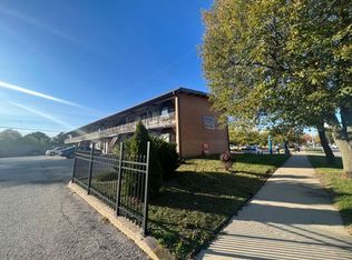 1025 S 5th St #18, Springfield, IL 62703