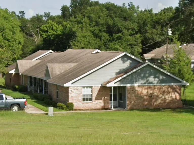 109 S Dunbar Ln — Photo 3