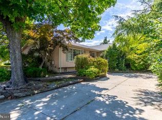 247 W Mercer Ave, Sewell, NJ 08080