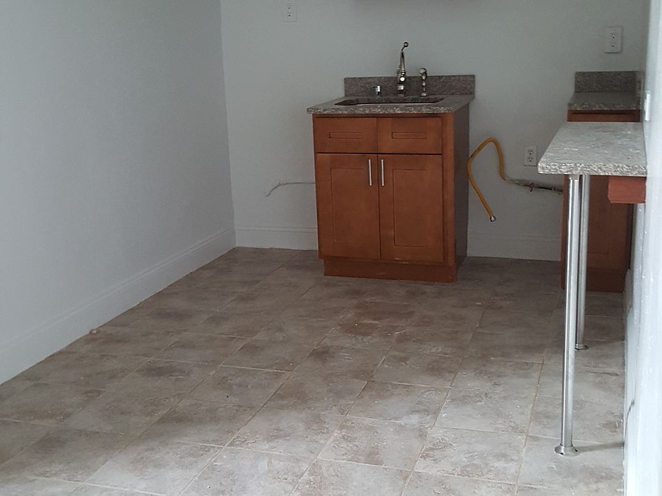 1st image of 135 Hawthorne St APT 3K